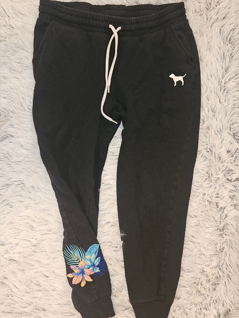 Victoria's Secret PINK Black Jogger Sweatpants Embroidered Floral Logo Women's M - Picture 4 of 8
